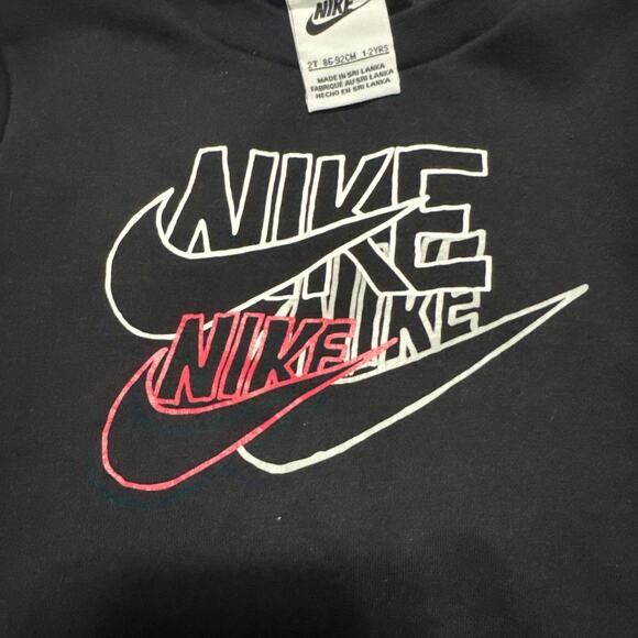 Nike Triple Swoosh Crew Neck Sweatshirt Youth Size 2t 1-2 Yrs - Picture 2 of 7
